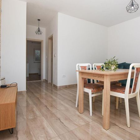 Relax 1 Appartement Pakoštane Buitenkant foto
